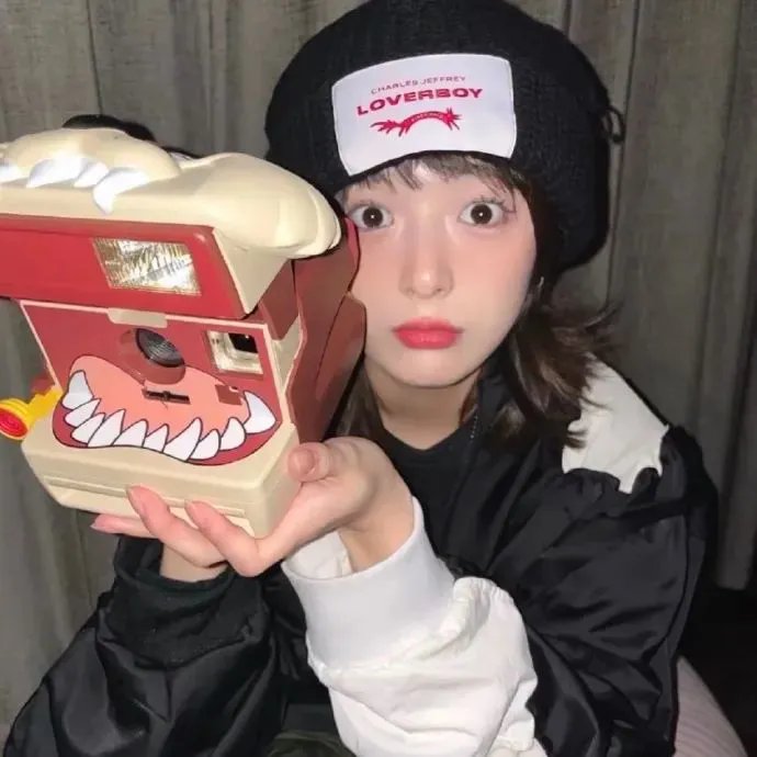 带枪的人